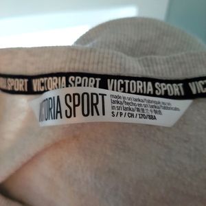 Victoria Sport sweater